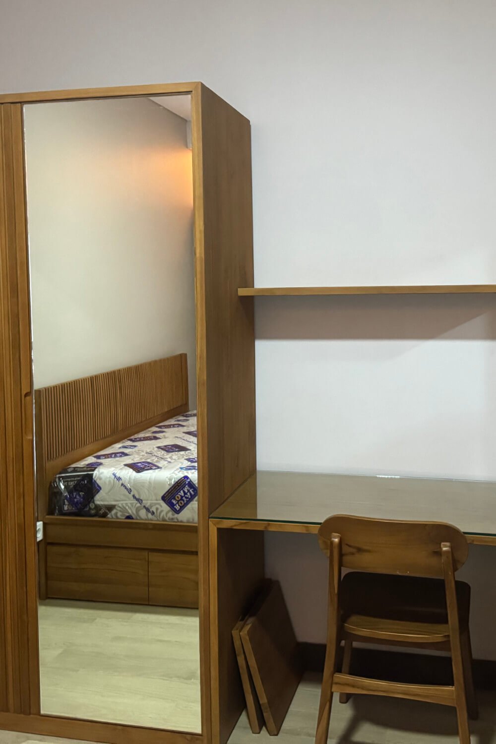 meja kayu estetik portofolio nuraga interior