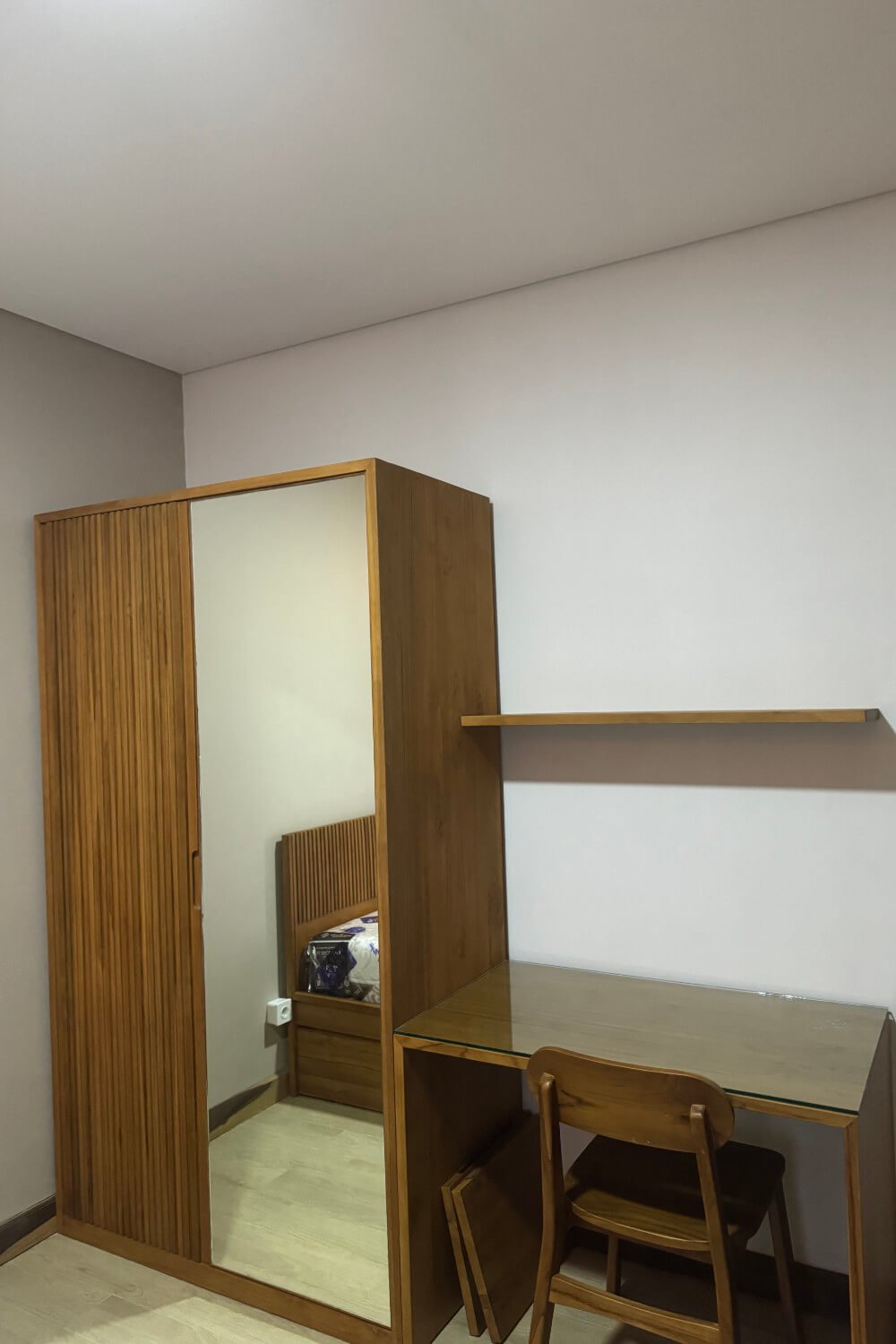 lemari estetik portofolio nuraga interior