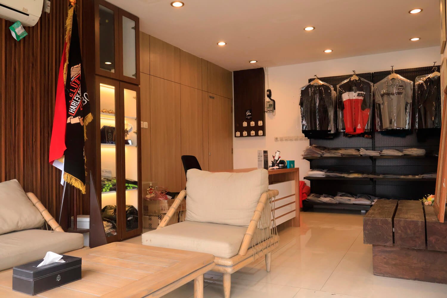 furniture ruang sekretariat HDCI cirebon portfolio nuraga interior